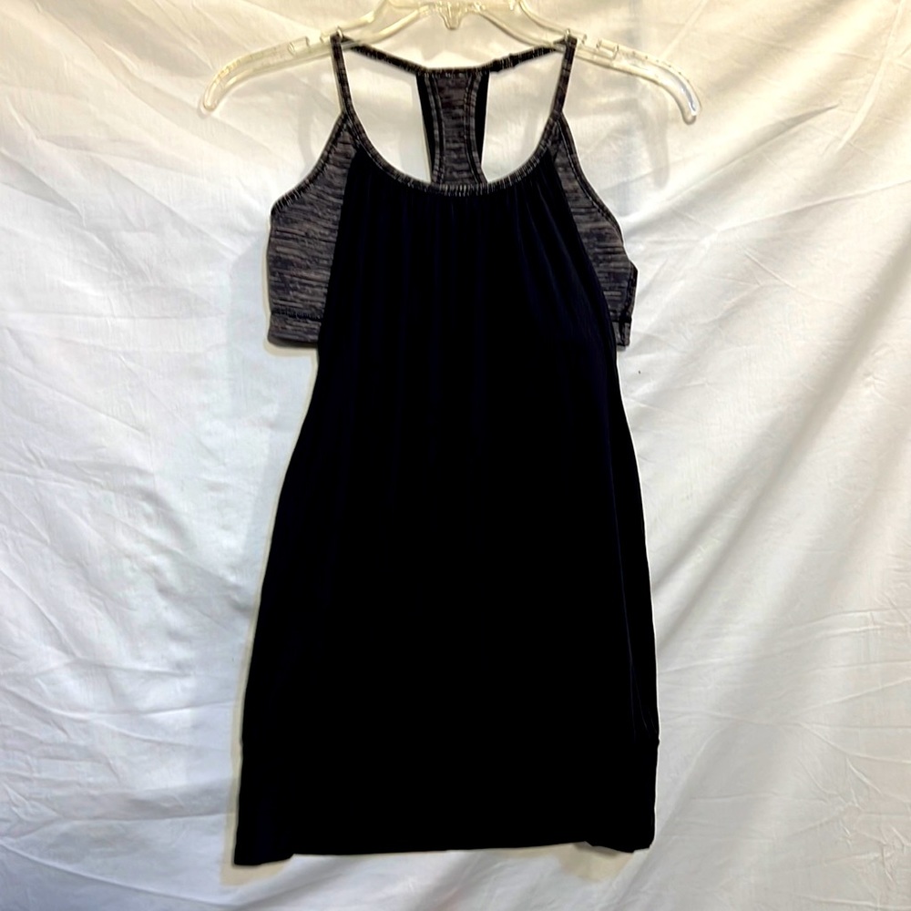 Lululemon tank top size 8